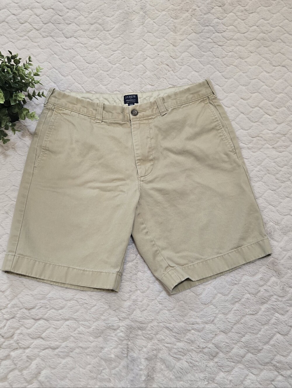 J. Crew Factory Tan 9" Gramercy Broken-In Preppy Casual Shorts, Size 33W